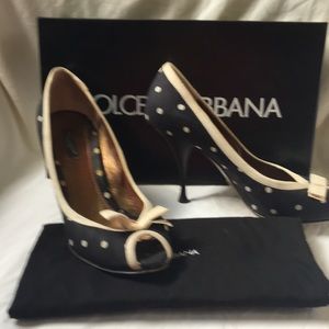 Dolce & Gabbana Peeptoe Pumps, size 38 (8).